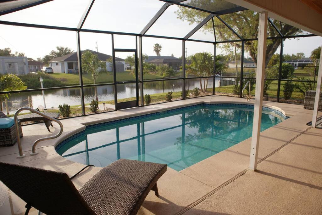Cozy Retreat, Heated Pool, Water Canal, Bikes,3 Bedroom Cape Coral Dış mekan fotoğraf