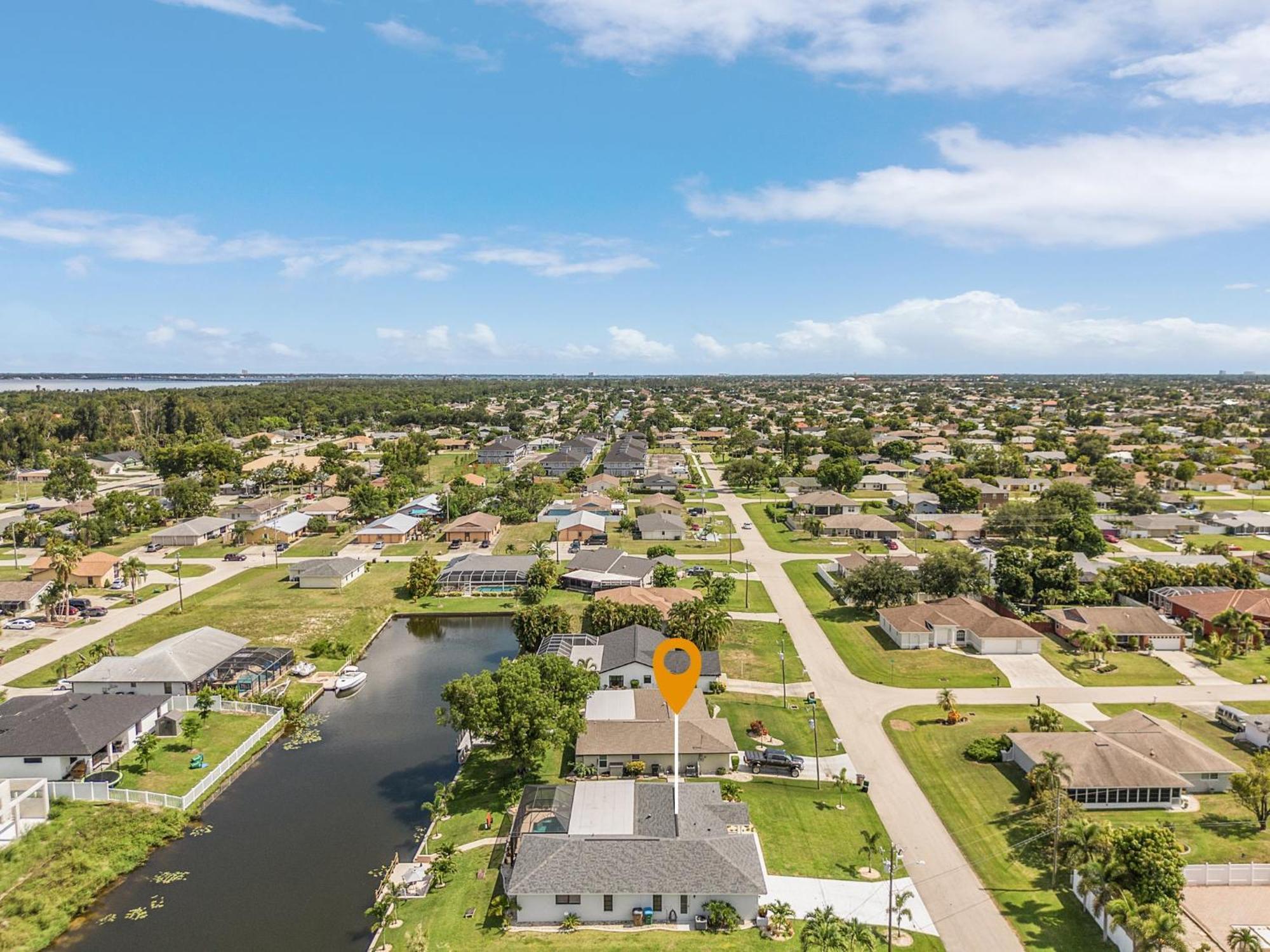 Cozy Retreat, Heated Pool, Water Canal, Bikes,3 Bedroom Cape Coral Dış mekan fotoğraf